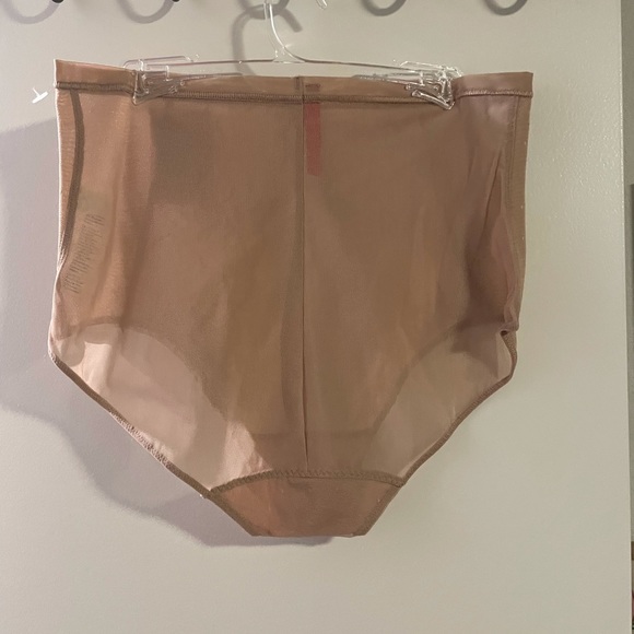 SPANX brief - Picture 4 of 4